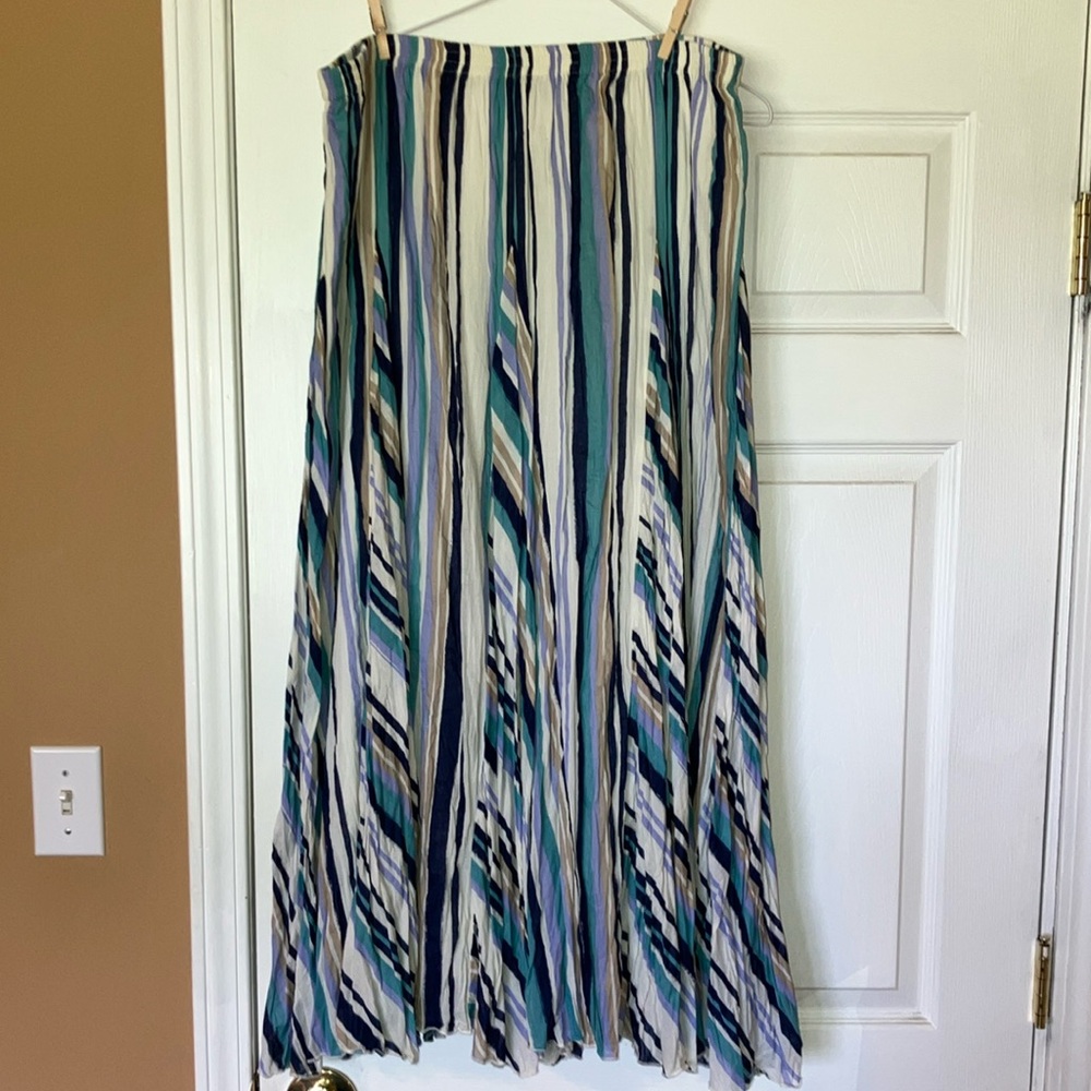 Crinkle maxi skirt, multicolor, size 2x